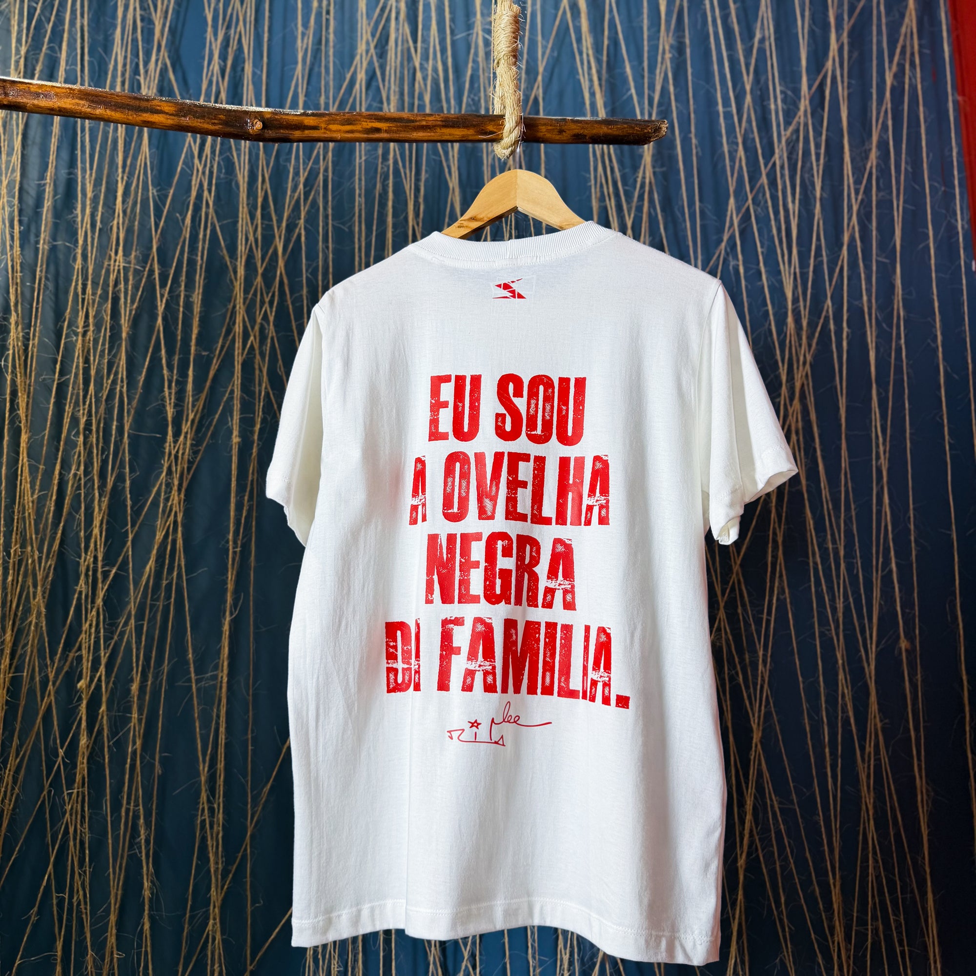 Camisa Rita Lee (Coleção Artistas) - Frente e Costa - Regular/ Oversized