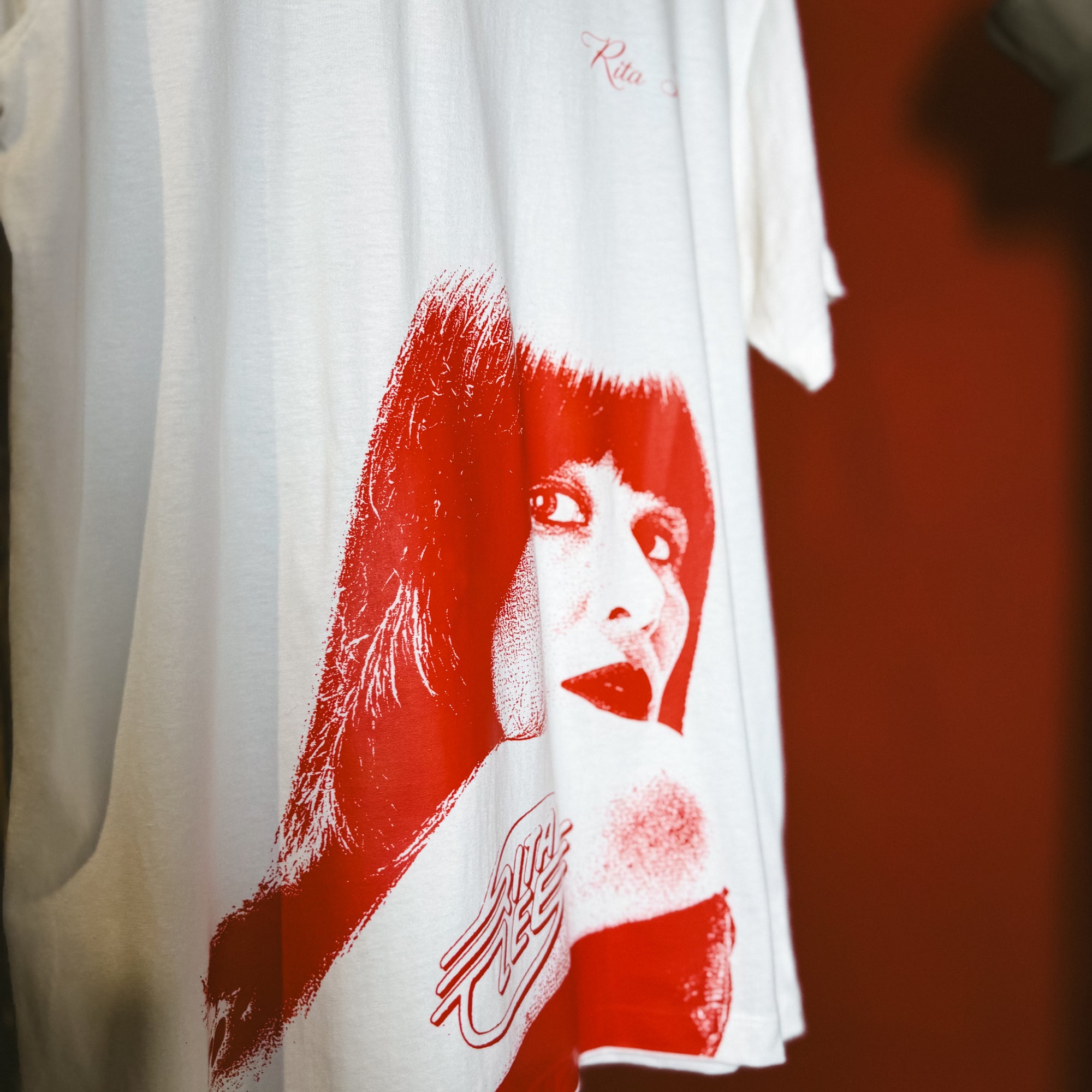 Camisa Rita Lee (Coleção Artistas) - Frente e Costa - Regular/ Oversized