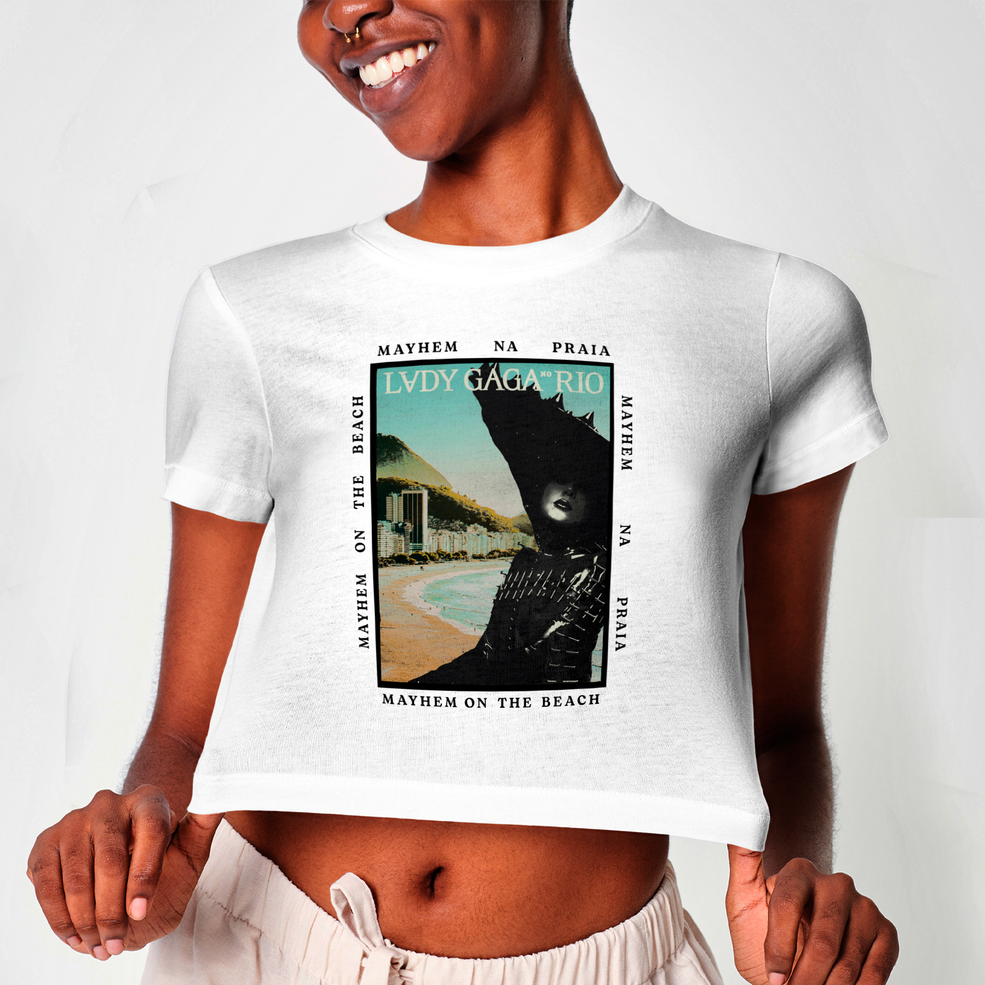 CAMISETA CROPPED LADY GAGA PÔSTER COPACABANA