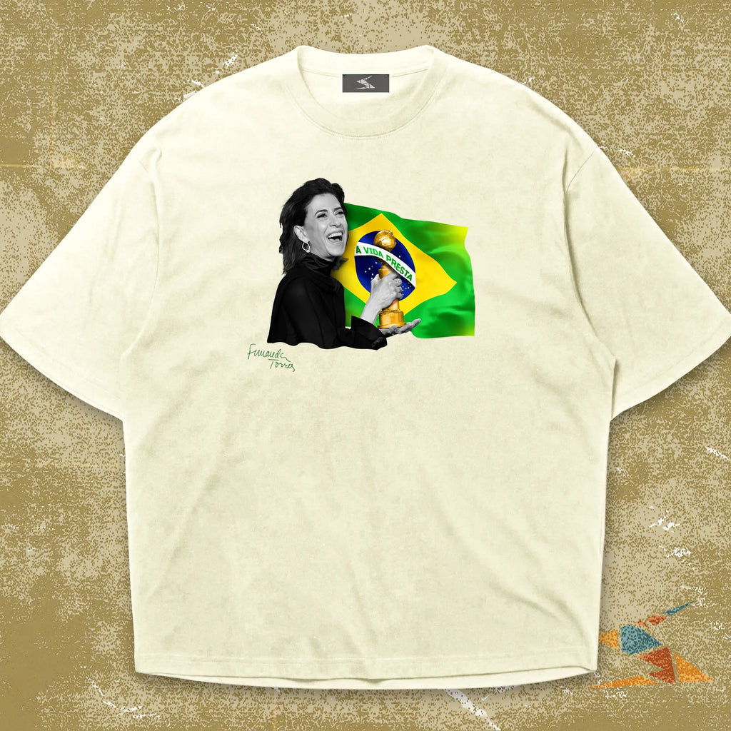 Camisa Unissex Fernanda Torres Ainda Estou Aqui - A Vida Presta Brasileira