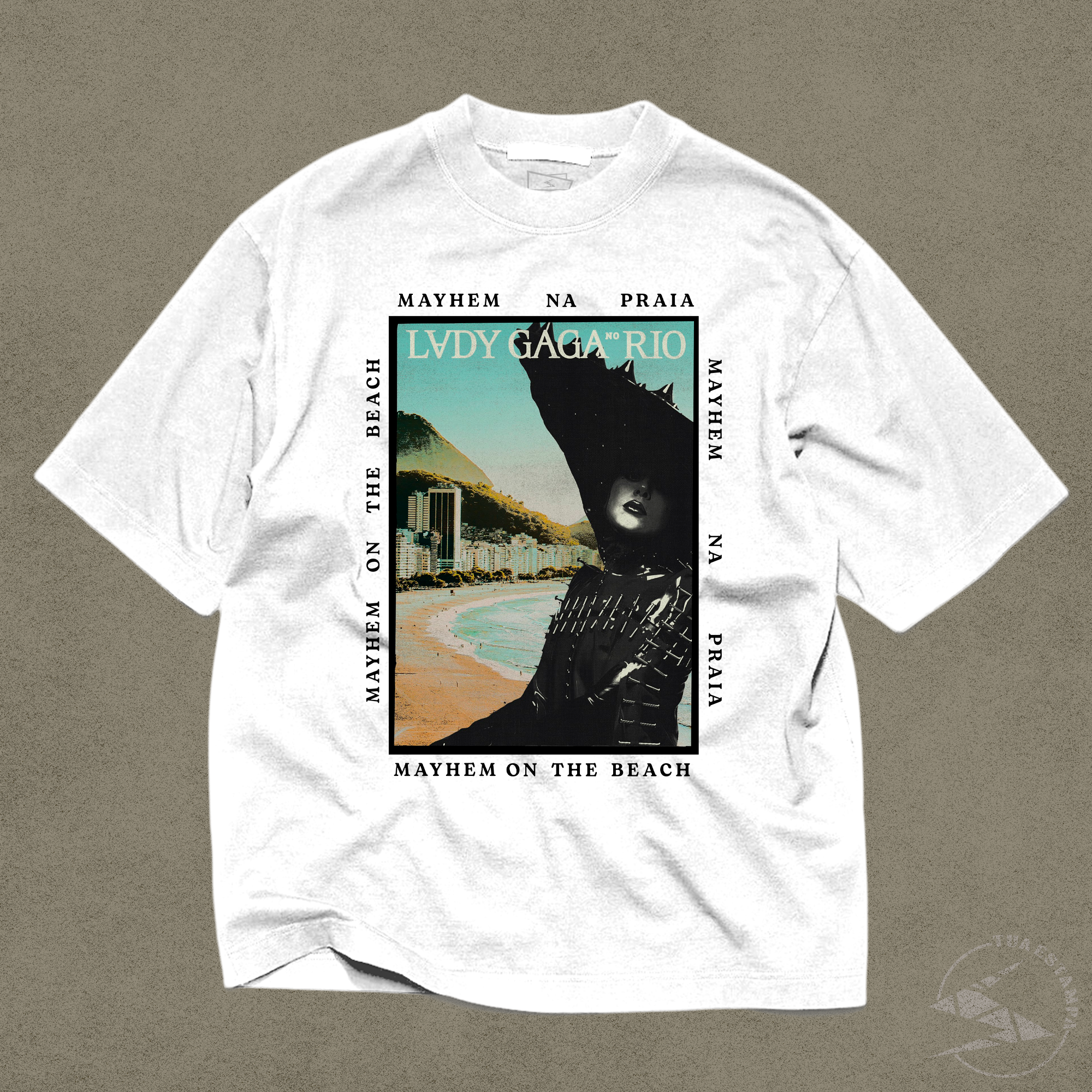 CAMISETA BÁSICA / OVERSIZED LADY GAGA PÔSTER COPACABANA