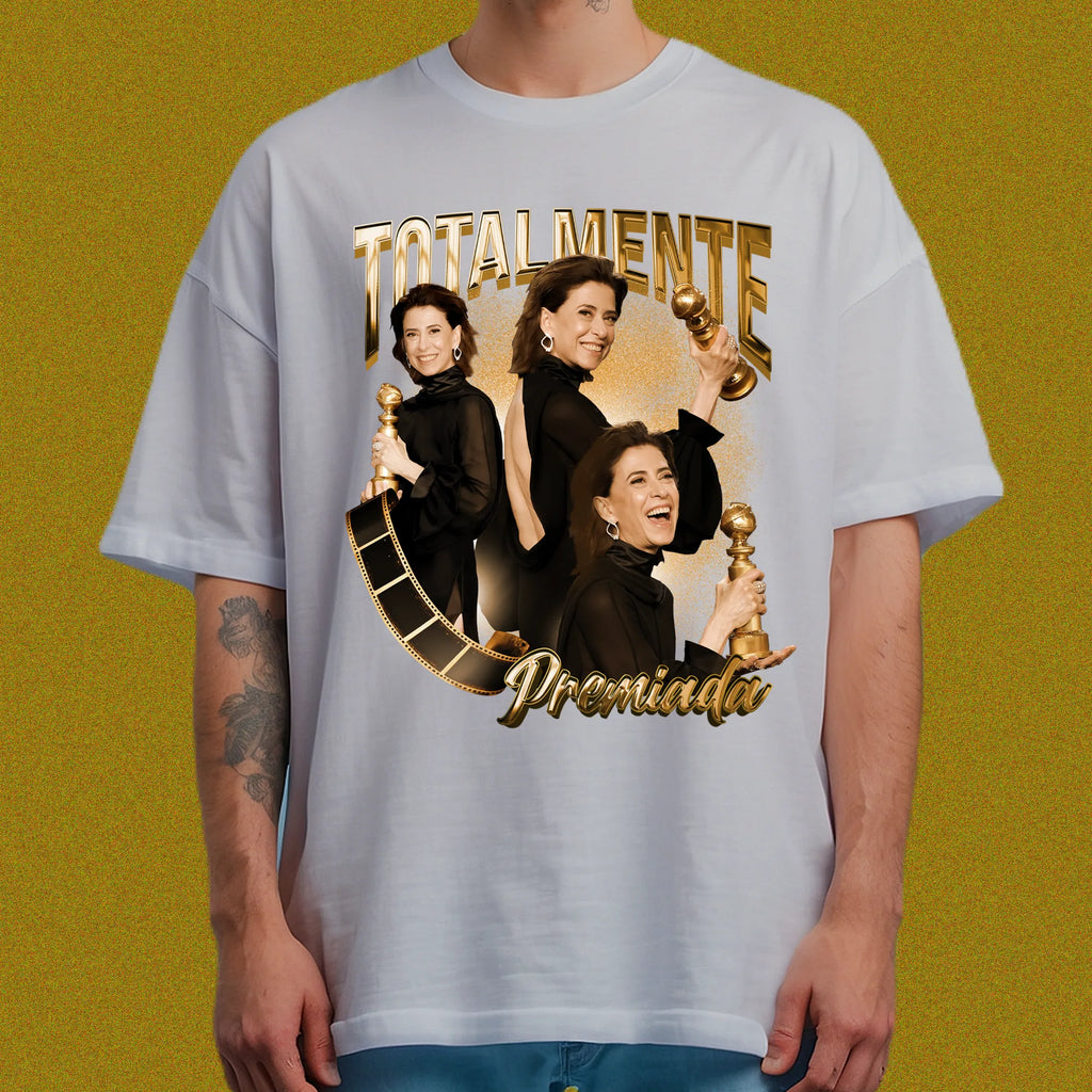 Camisa Unissex Fernanda Torres Ainda Estou Aqui - Totalmente Premiada