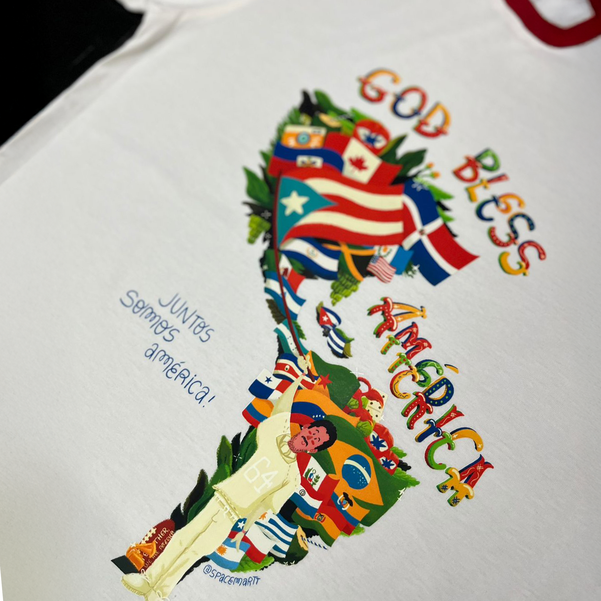 Camisa Unissex Manga Vermelha Bad Bunny